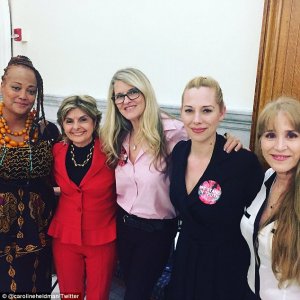 416B1C8D00000578-4607656-On_Tuesday_Cosby_s_accusers_showed_up_to_court_for_the_second_da-a-15_1.jpg