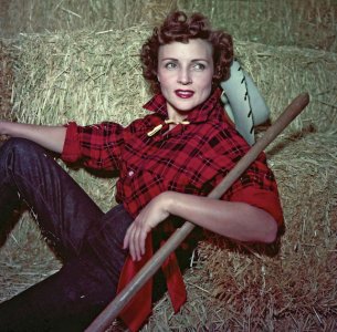 young-betty-white-7.jpg