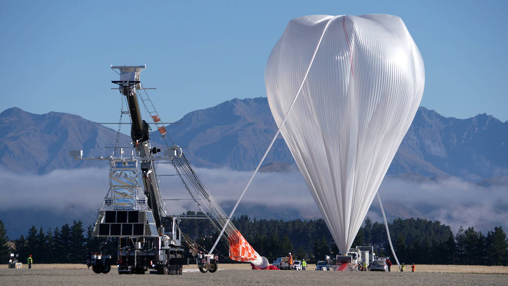 SuperBalloon.jpg