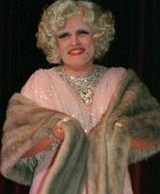 giuliani_drag.JPG