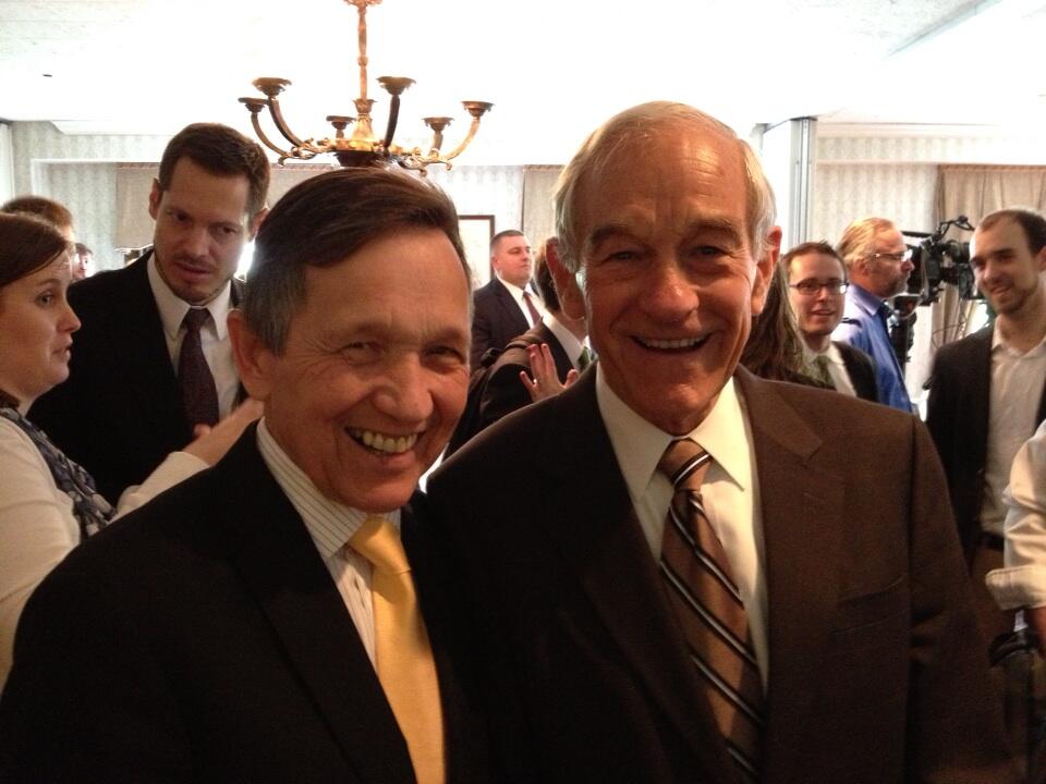 BIE8Rs7CUAIX8kW.jpg:large