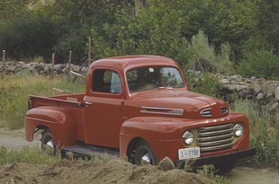 1948_Ford_F1_Pickup_truck.jpg