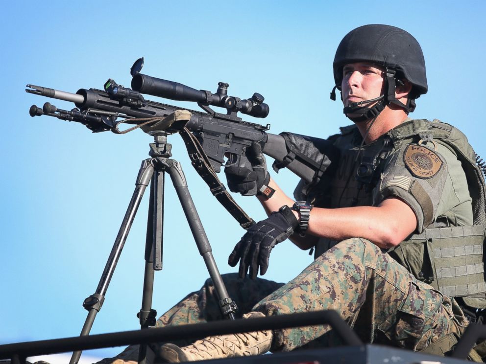 gty_police_ferguson_weapon_jc_140814_4x3_992.jpg