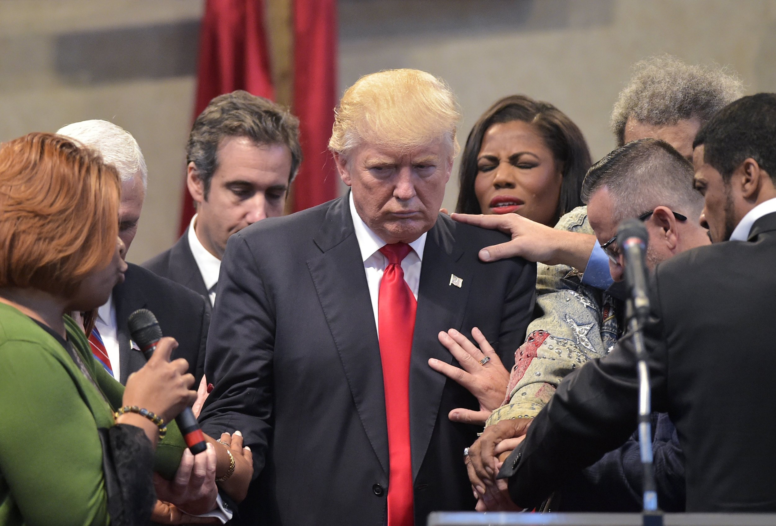 trump-prayers.jpg