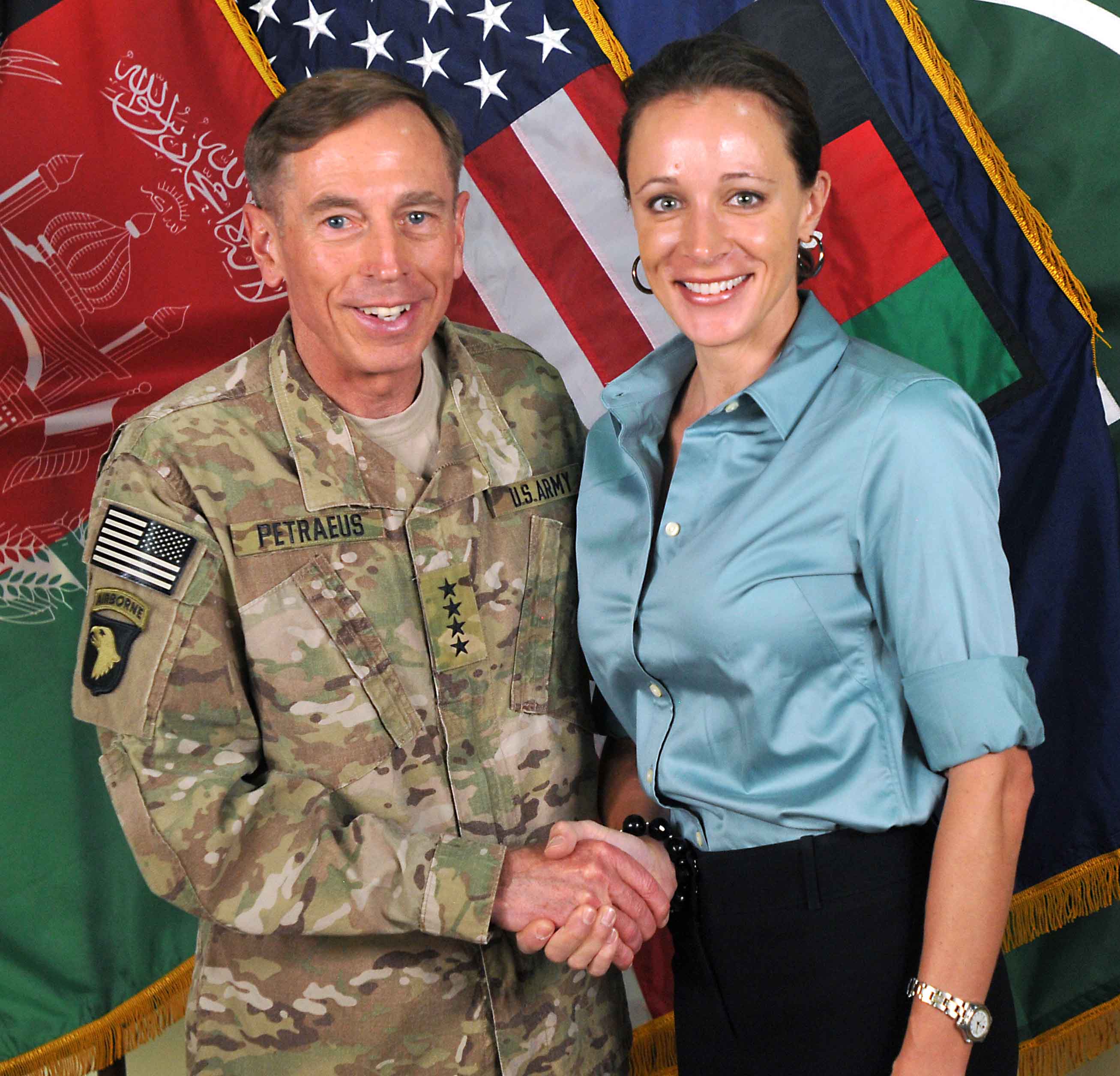 David_Petraeus_and_Paula_Broadwell.jpg