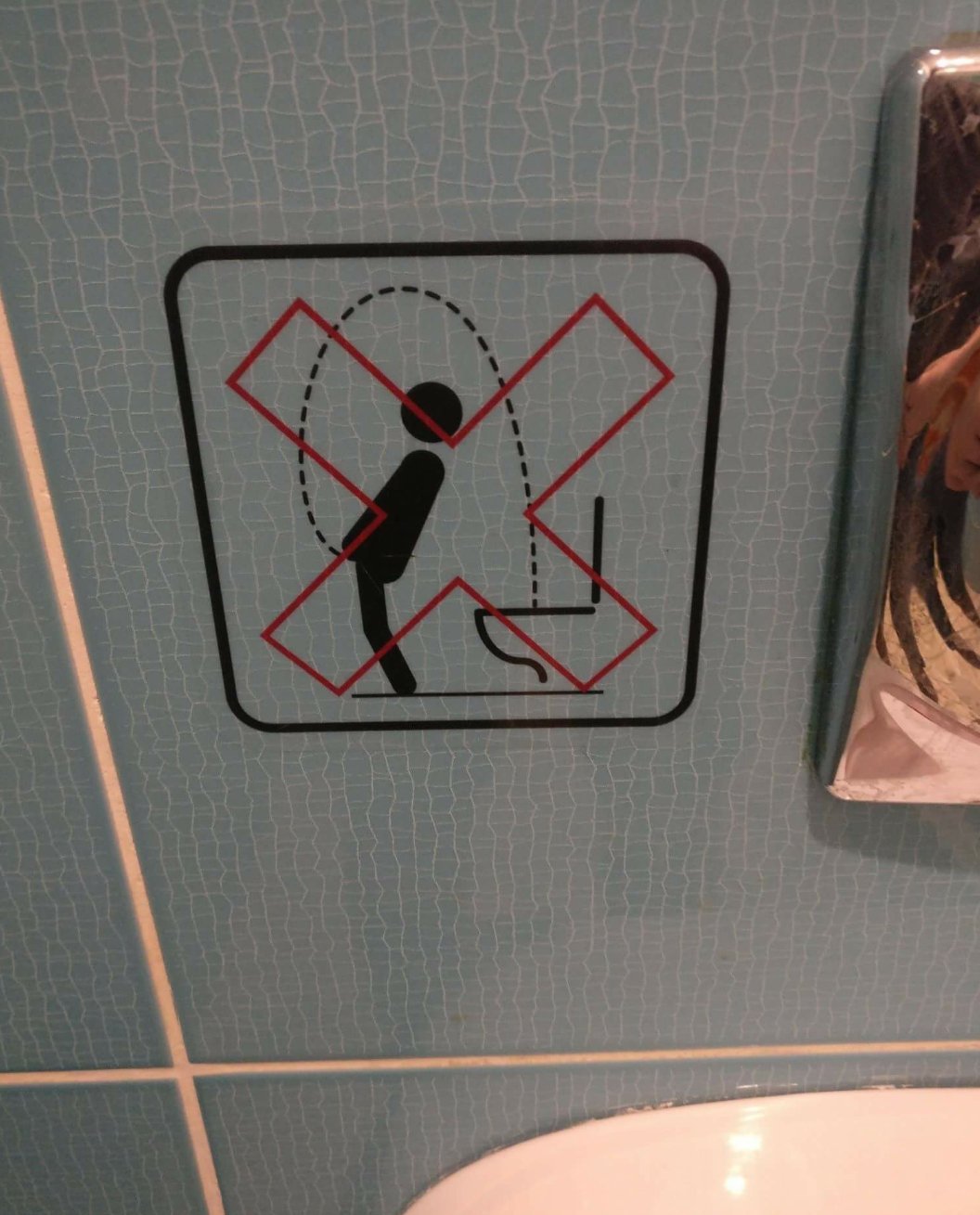 DeSBIIuXkAEHWWy.jpg:large