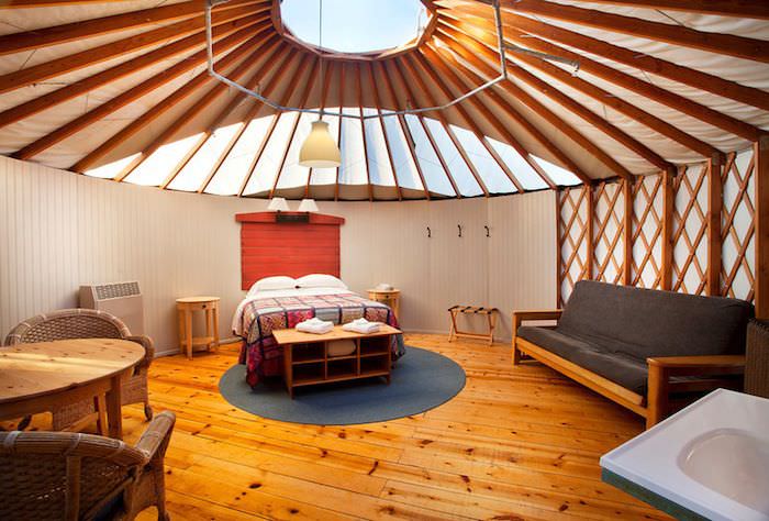 inside-yurt1.jpeg