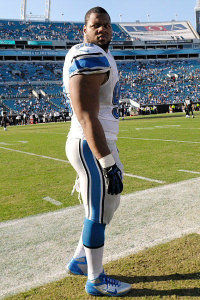 nfl_a_suhn_400.jpg
