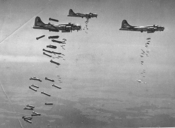 pp-bombsaway.jpg