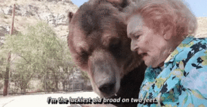Betty-White-betty-white-43388725-300-155.gif