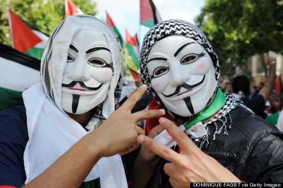 o-PROTESTERS-WEARING-ANONYMOUS-MASKS-570.jpg