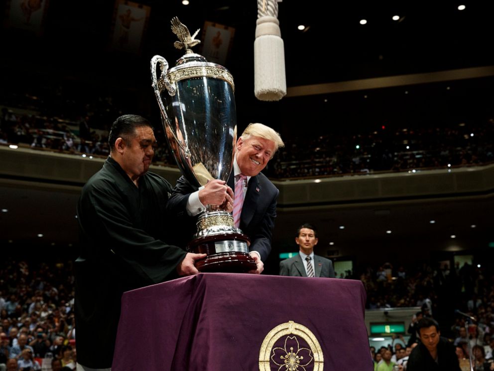 trump-trophy-japan-ap-mo-20190526_hpMain_4x3_992.jpg