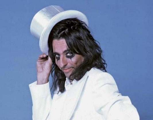 2013-02-04-alice_cooper_2-533x419.jpg
