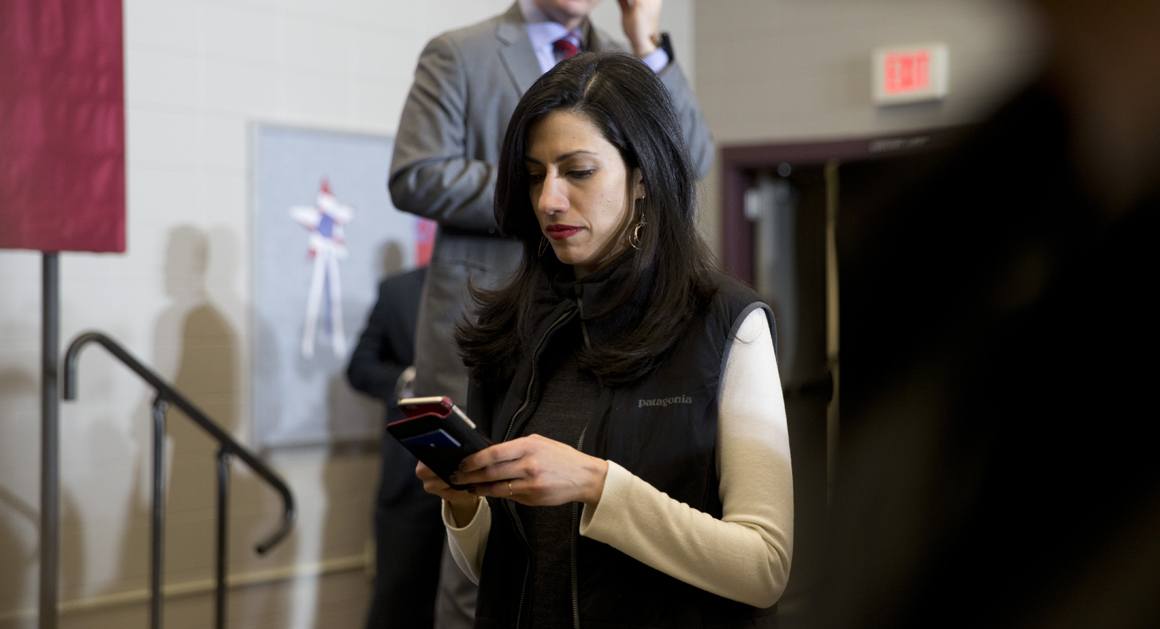 160401-huma-abedin-1160-ap.jpg