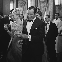 tumblr_lzfui6LDsp1qa8xyfo1_250.gif