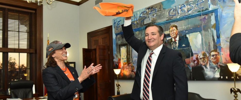 ht_kamala2_dc_112817_12x5_992.jpg