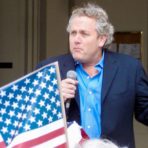 breitbart_andrew_dies.jpg