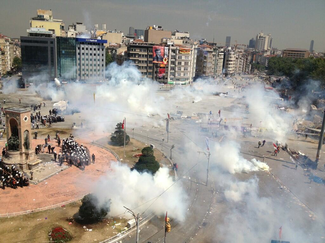 taksim_square_large_verge_medium_landscape.jpg