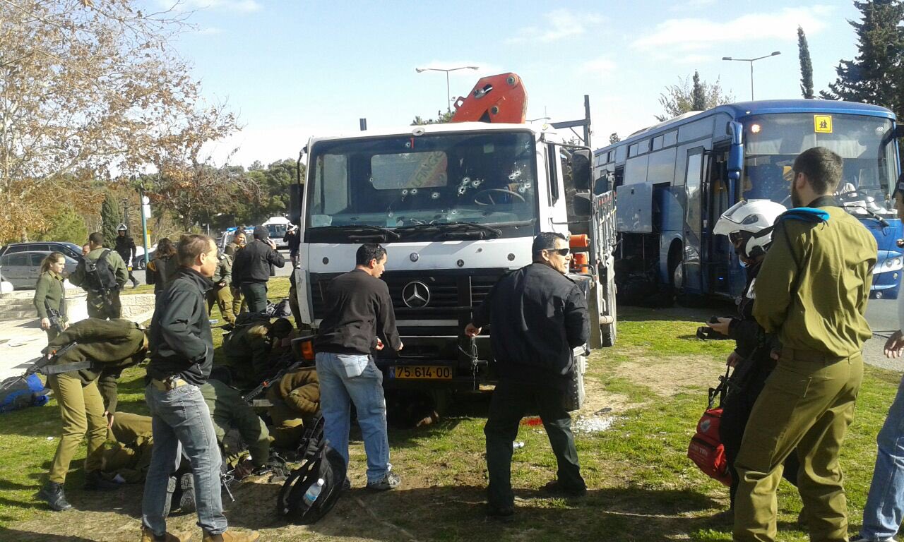 C1pVDyoXUAA6_ua.jpg:large